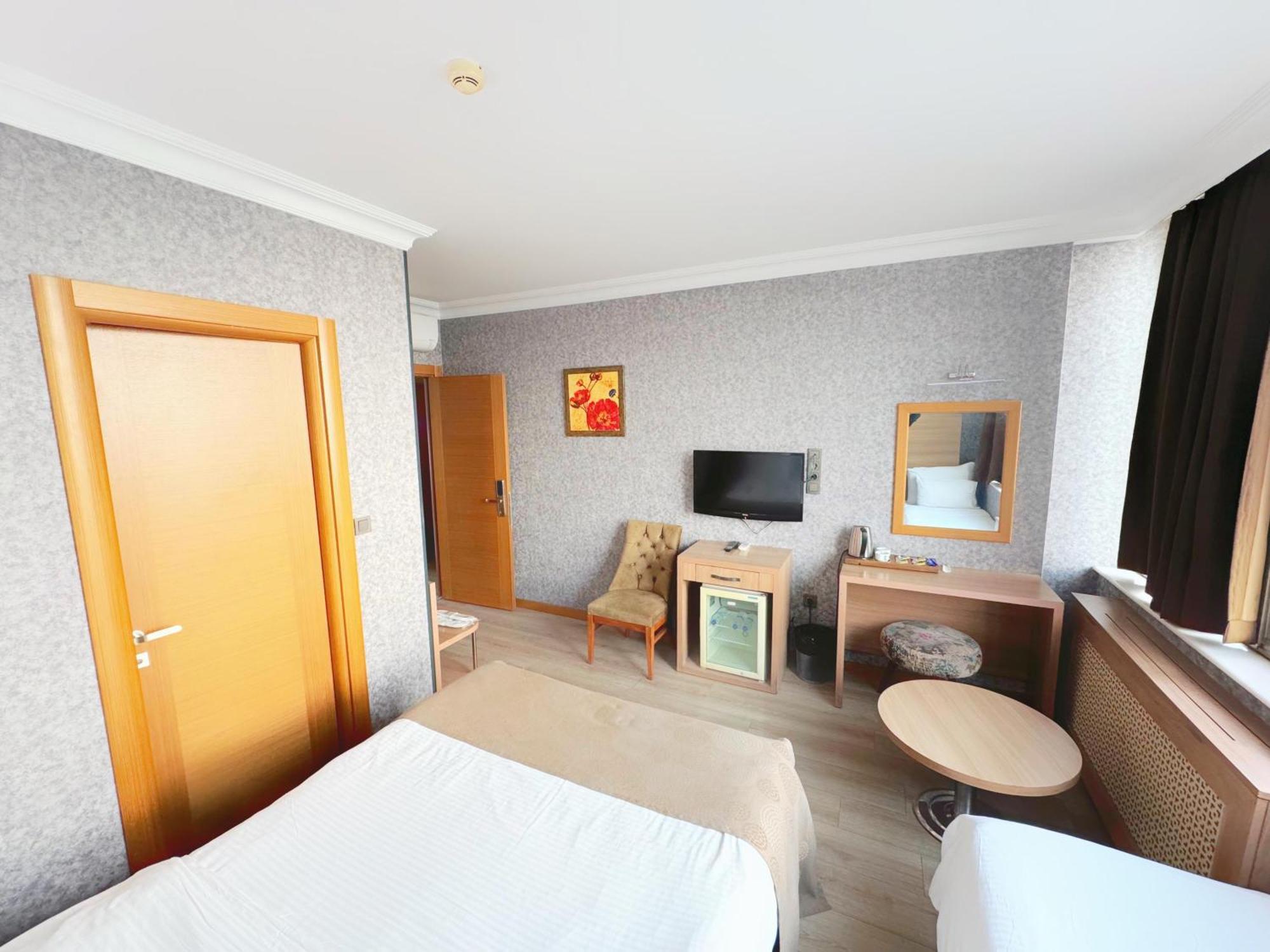 Lounge Hotel Istambul Extérieur photo